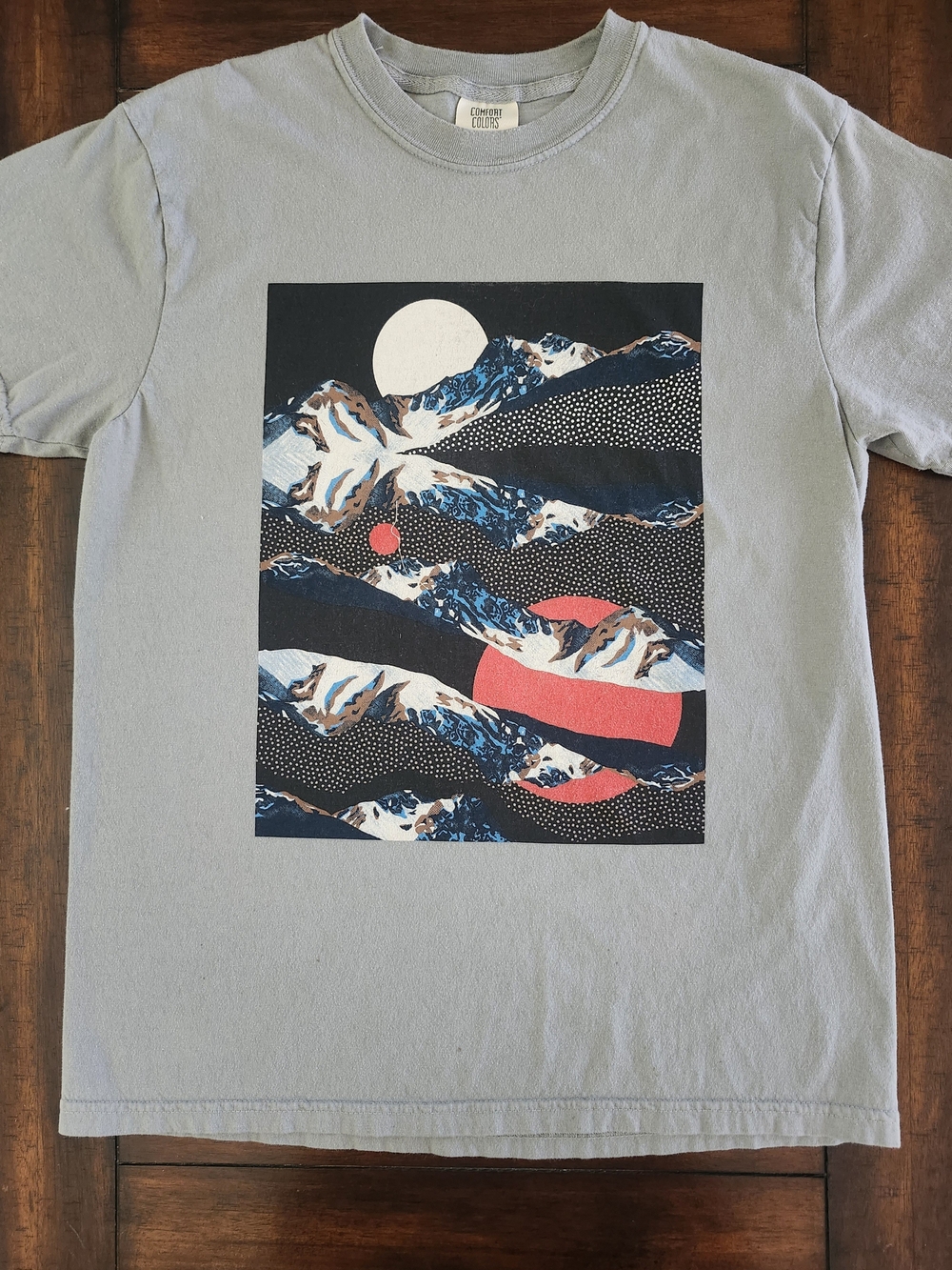 Comfort Colors Light Gray Graphic Mountain Crew Tee Medium